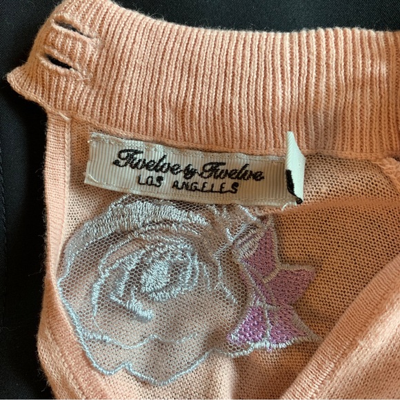 Theodore Twelve Los Angeles Pearl Collar & Lace Short Sleeved Pink Top, Size: M - Picture 8 of 10